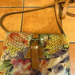 Patricia Nash floral  leather crossbody nearly new